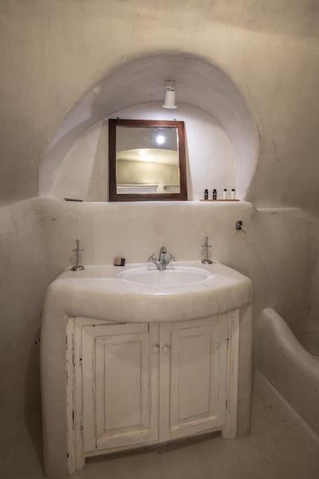 Astrea Suites "Ostria Cave Villa-Outdoor Jacuzzi" Ía Eksteriør bilde